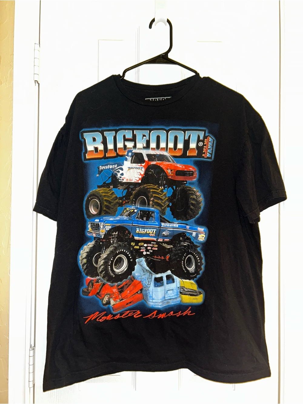 NWOT BIGFOOT Monster Smash Pile Up Black T-Shirt Men’s Size Extra Large XL